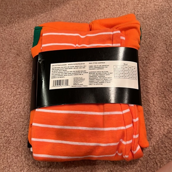 NWT Boys’ 2pc Halloween pumpkin striped pajama set - Picture 3 of 3